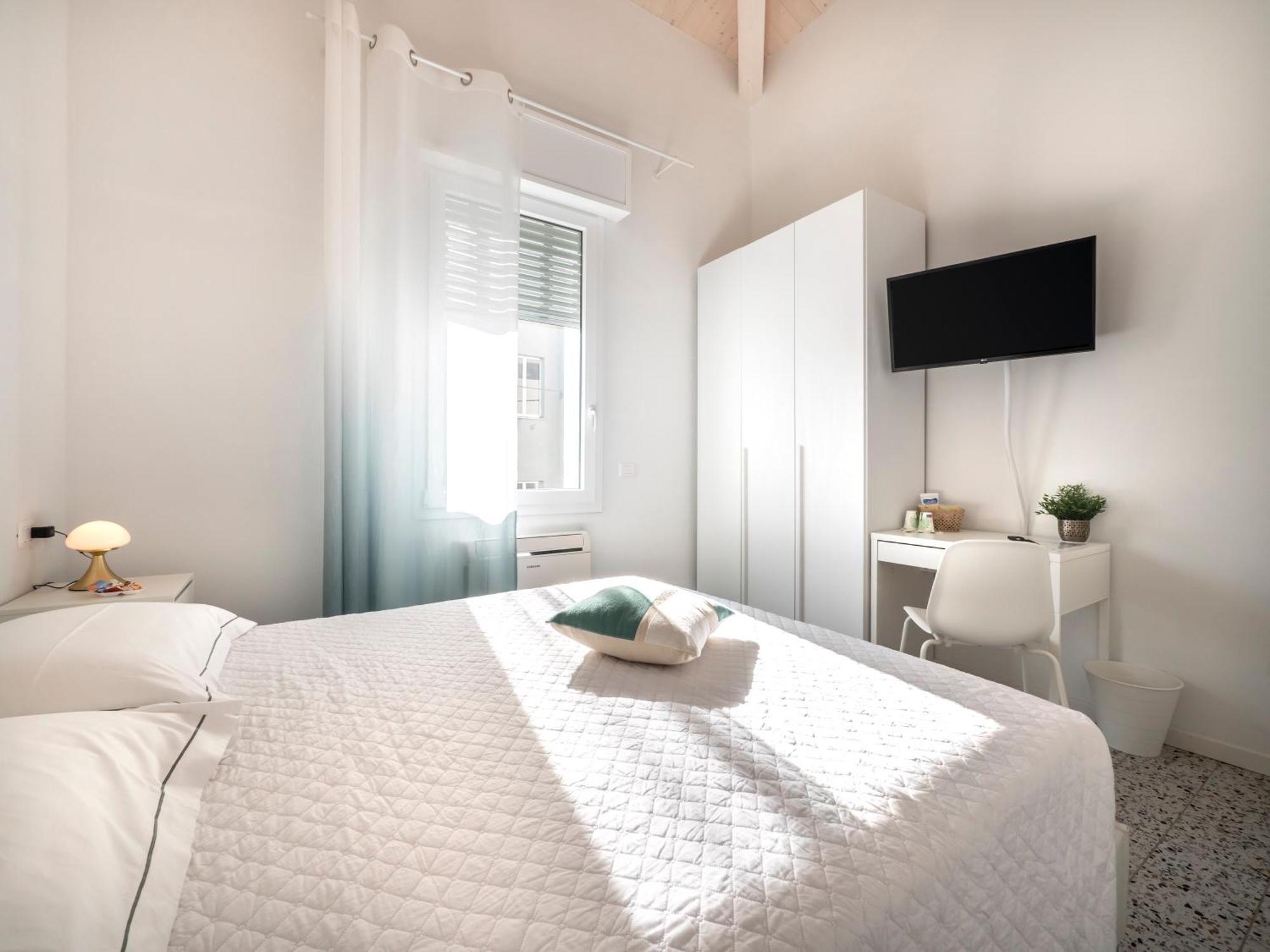 Zuara9Room Ріміні Екстер'єр фото