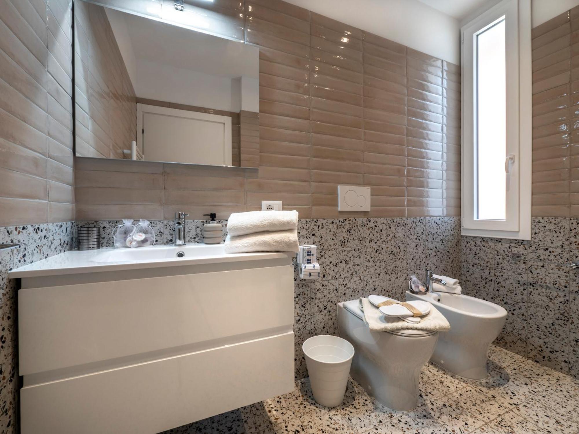 Zuara9Room Ріміні Екстер'єр фото